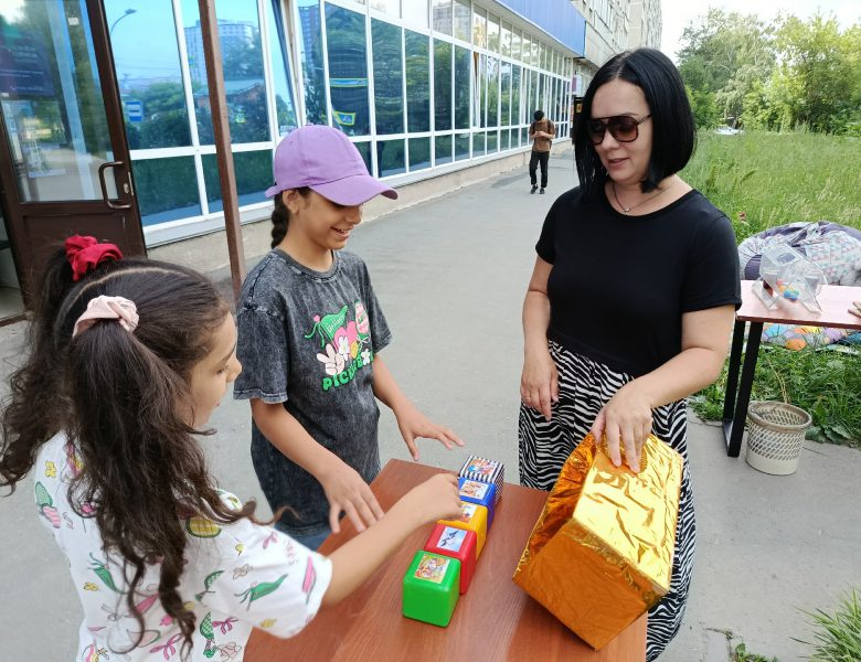 В преддверии Дня семьи, любви и верности: в библиотеке прошла праздничная программа